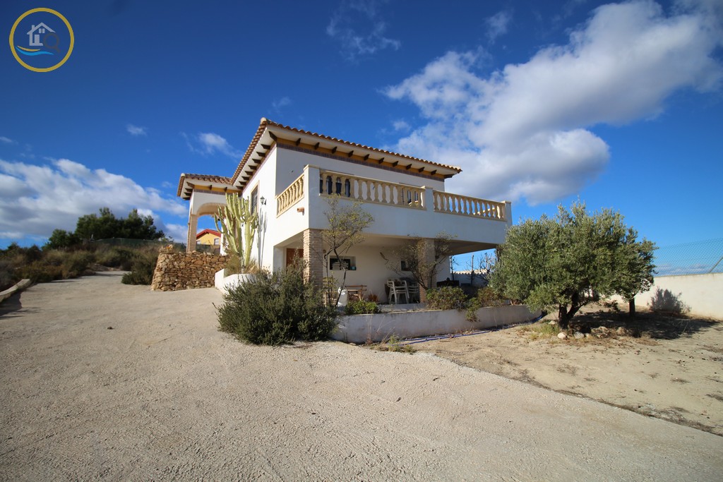 FindersSpanish's tweet photo. ✨📣🏞 Panoramic Views – 169,950€ 🏞📣✨ Ref. LCF007 – Cañada San Pedro (Murcia) - Detached Villa – 2,026m² Plot - 131m² Build - 2 Beds - 1 Baths 
🎥VIDEO TOUR: https://t.co/o9ZHDMjA0o
🏠More Details: https://t.co/pwbhvID3ie 
✉️ info@spanishhomefinders.com https://t.co/Ng7ux74Mxg