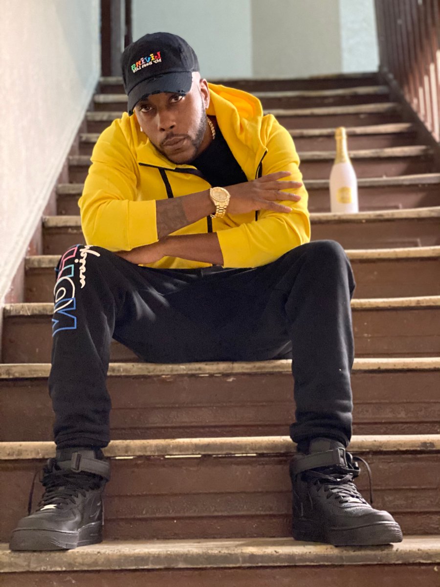 relldaproducer's tweet photo. Not stressing https://t.co/Tx6Z3WRhia