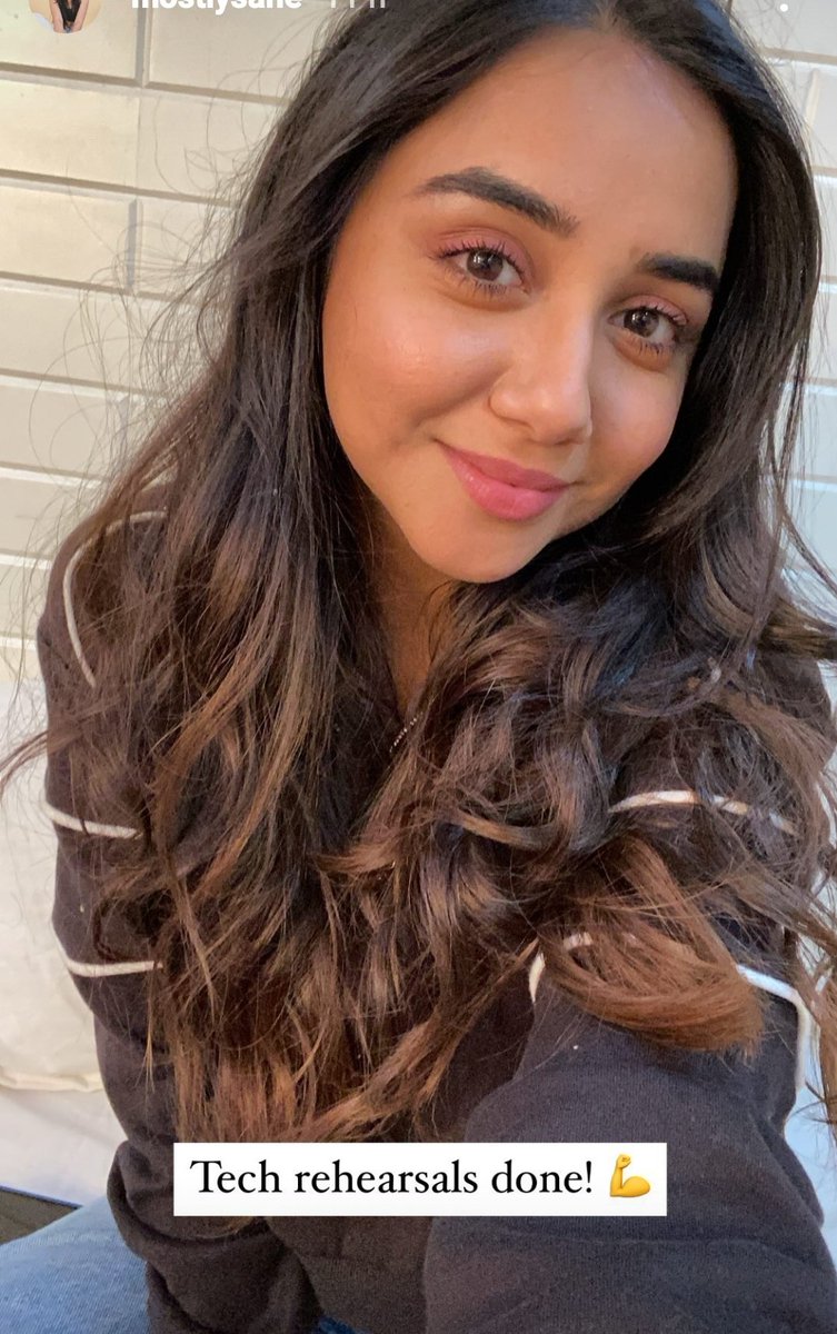 ManiForPrajakta's tweet photo. Her face can literally change my mood from this(🤕) to this (🥰). @iamMostlySane I love you🥺🤍 https://t.co/VwGfc0QwMx