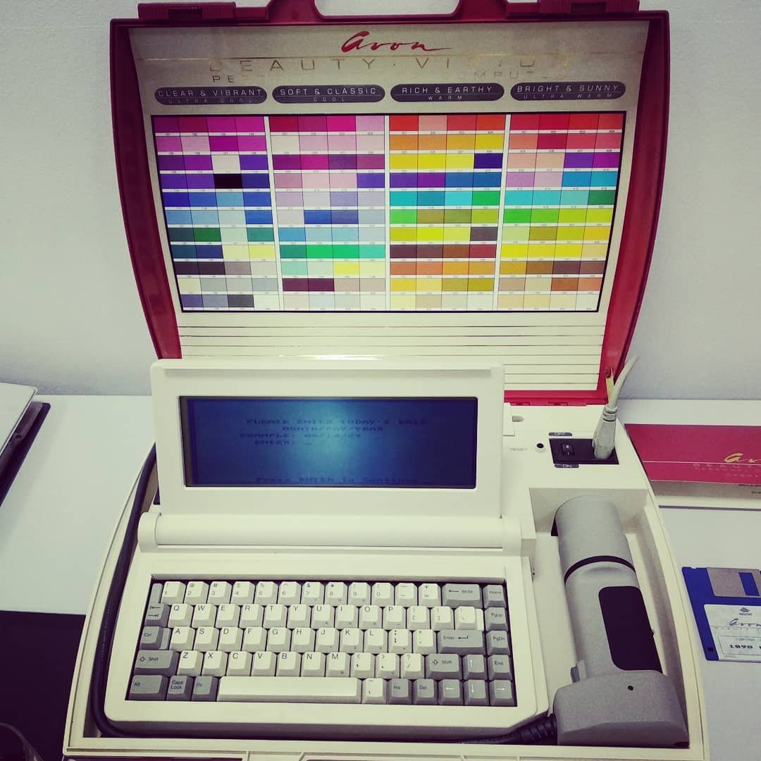 sncmuseum's tweet photo. Today we published to the Internet Archive manual from our Avon Beauty Vision computer. @AvonInsider, @avonworldwide look this :)
https://t.co/33e8NMSFom
#archiveorg #internetarchive #avon #beautyvision https://t.co/cZbr4XoqAm