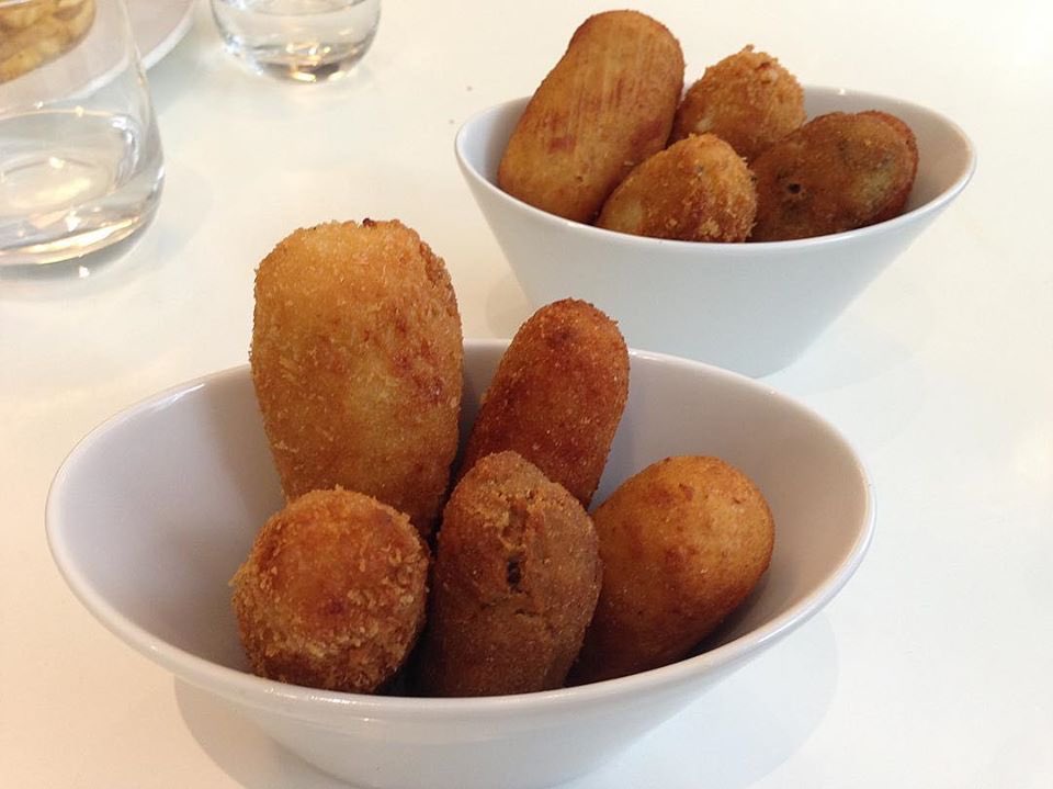 ¡Feliz #DiaInternacionaldelaCroqueta ¡No te quedes sin! Te las llevamos a casa! 
flashflashtortilleria.com/esp/take-away-…