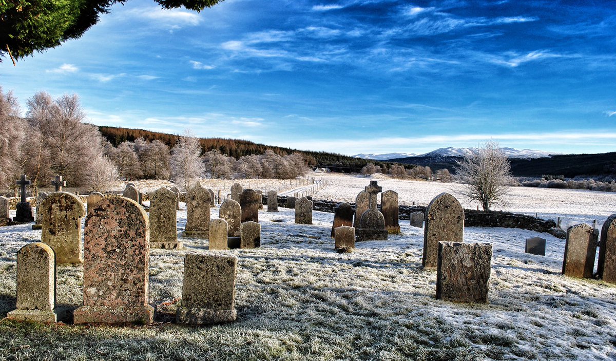 winter view from Dalreichart burial ground in Glenmoriston
#scottishcollective #scotland #visitscotland #igscotland #scotland_insta #scotspirit  #bestscotlandpics  #ig_worldclub #ig_scotland #thisisscotland
#hiddenscotland #scotlandlover #loves_scotland #unlimitedscotland