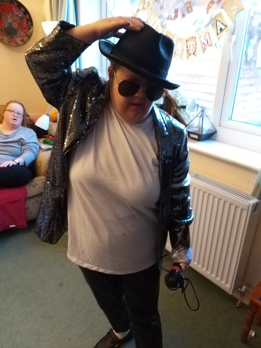 Amanda Massarella tweet media