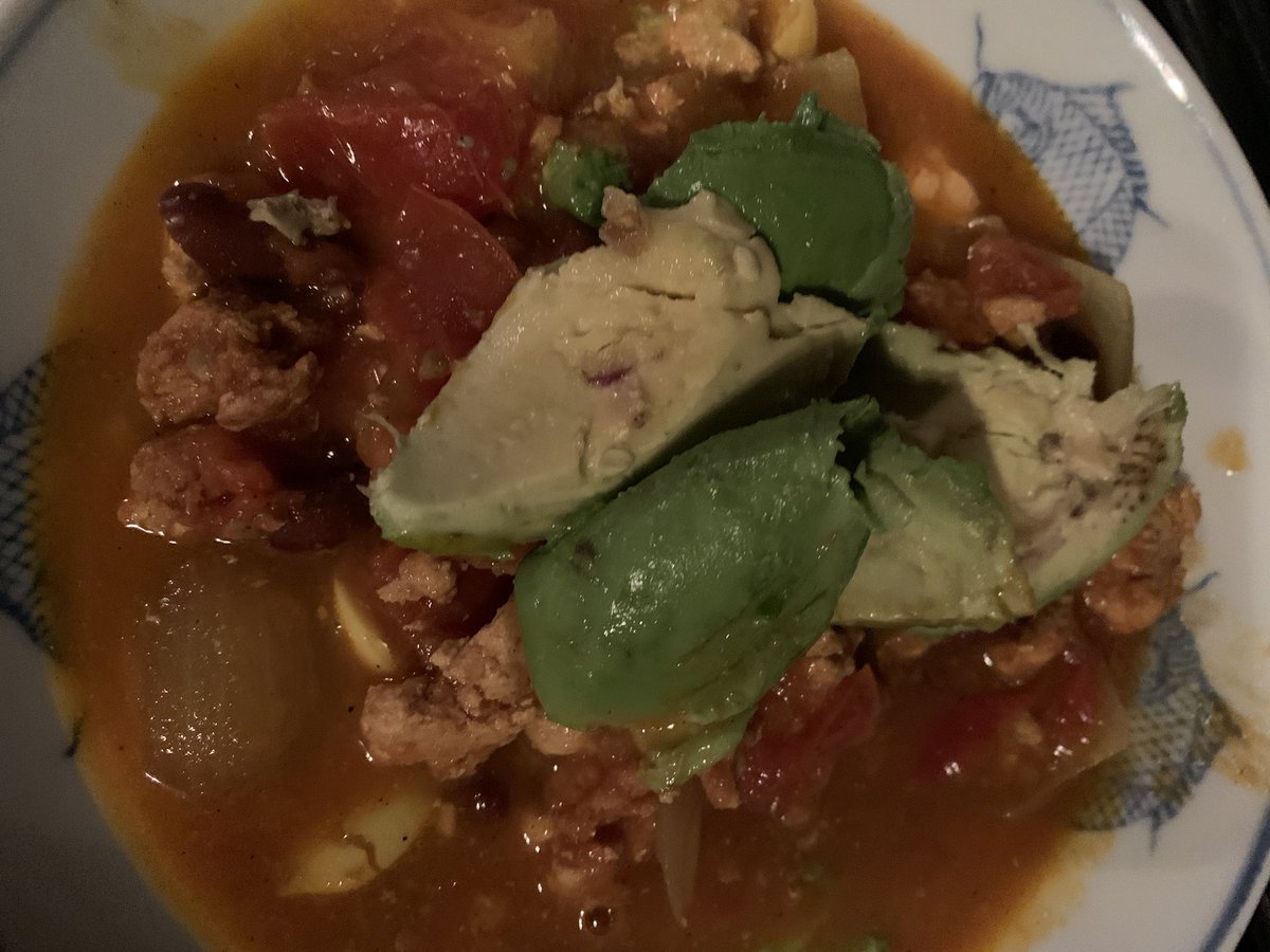 RebelNurseCHC's tweet photo. Homemade turkey chilli
Topped With avocado
It was delicious. 
and oh those skinny drops for the win! 💙🔥💯.
#healthyweightlossprogram #weightlosssupport #healthyfood #weightlossgoals #weightlossmotivation #healthyweightlosstransformation #fitnessmotivation https://t.co/gvd4AYoL1f