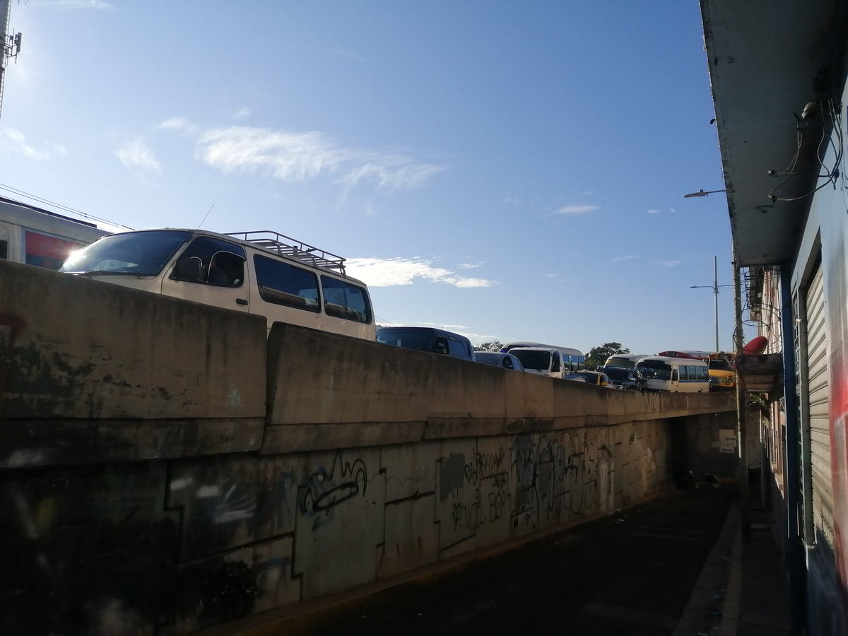 fridgui's tweet image. Así luce el centro desde tempranas horas como no abranas contajios