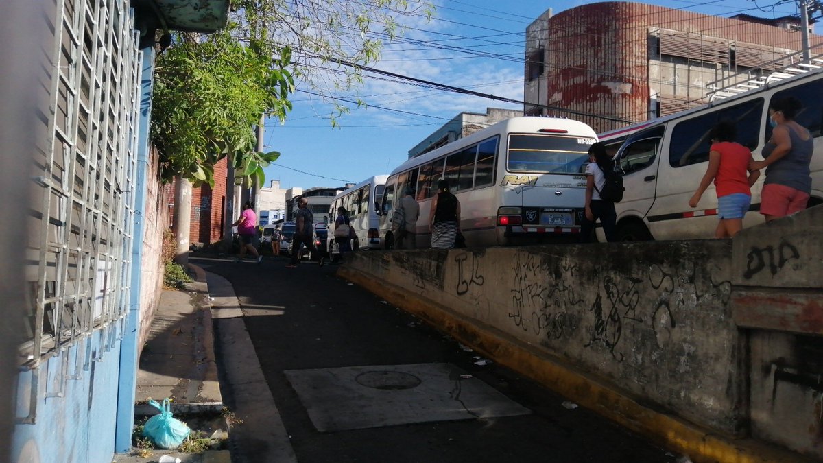 fridgui's tweet image. Así luce el centro desde tempranas horas como no abranas contajios