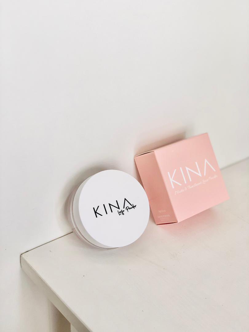 Loose powder dari <a href="/kinabeautyhq/">KinaBeautyHq</a> ni bukan sembarangan powder, ini MATTE &amp; TRANSLUCENT POWDER! 😍👀

Texture yang terpaling halusss sekali and very compatible untuk oily or combination skin ✨ #KinaBeautyHQ