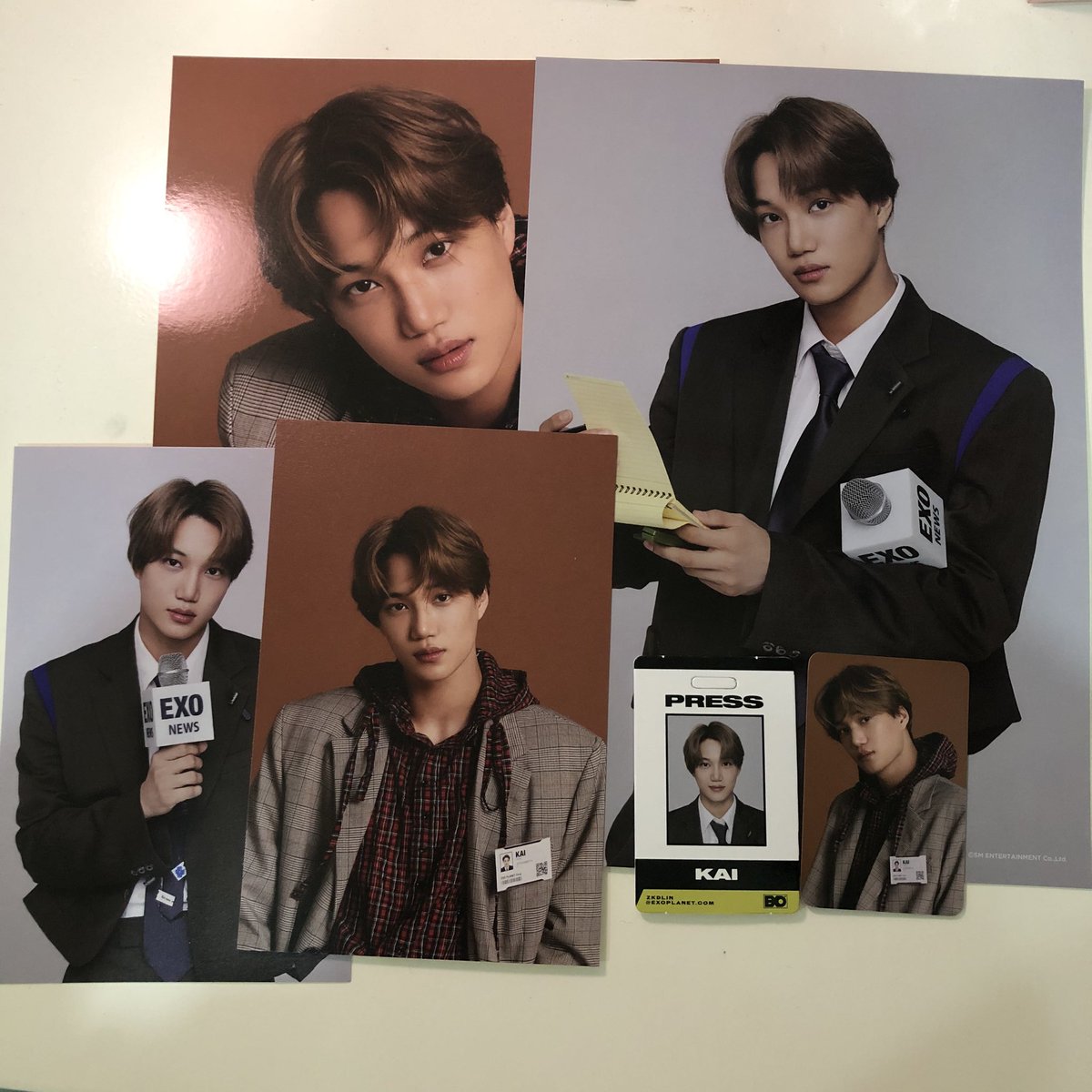 mini__universe's tweet photo. WTS / LFB / ONHAND PH

Exo 2021 Seasons Greetings 
Member Sets [A4 Posters + Postcards + Press Pass + ktown4u POB] 
💵400php each + LSF
AVAILABLE:
#Baekhyun #Kai #Chen

✅ Shopee checkout available

dm to buy ^^ https://t.co/isJr9Yf6PA