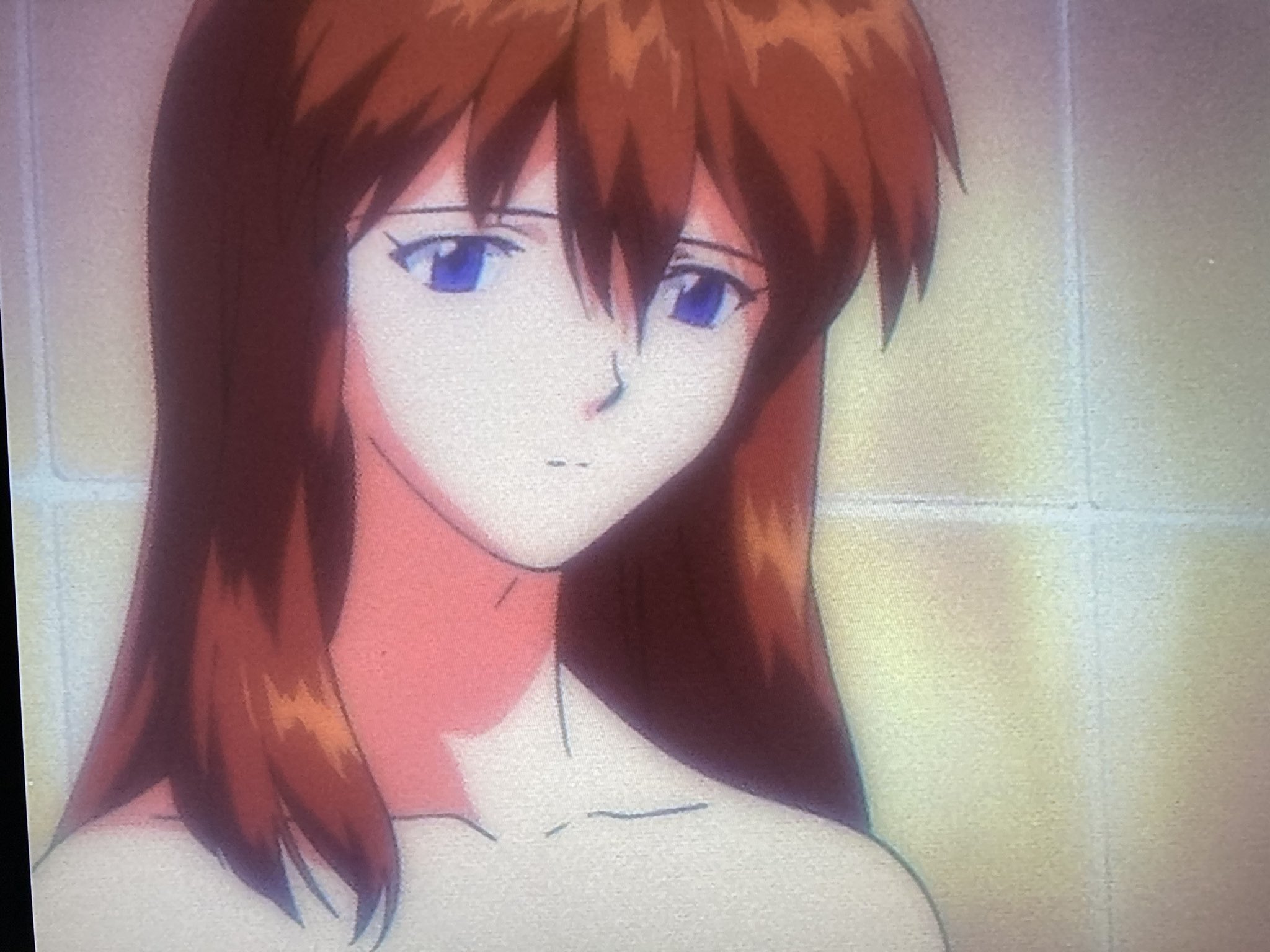 もきね 新世紀エヴァンゲリオンの21 24話はソフト化した時に作画が修正されてたりシーンが追加されてたりで いくつかバージョンがあるんです ネトフリのやつは作画修正あり 追加カットなしでした 追加カットがやたら最高なのでみんなdvdやブルーレイ