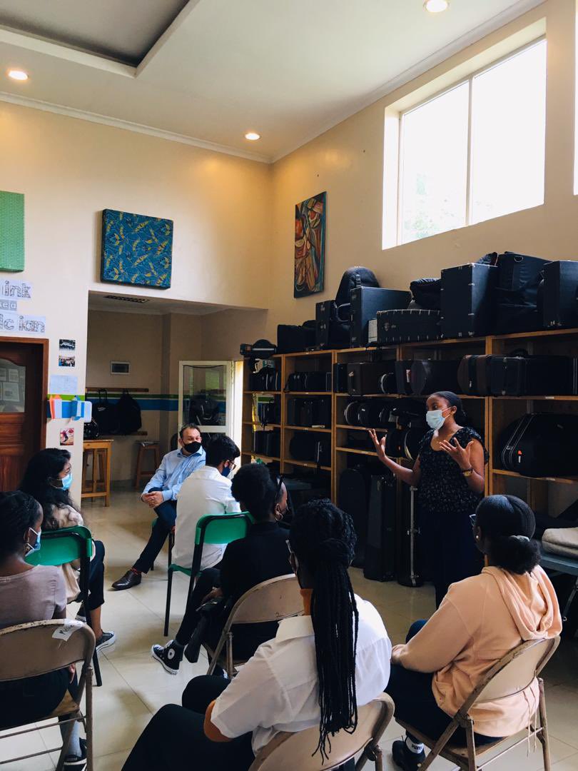 Green Hills Academy tweet media