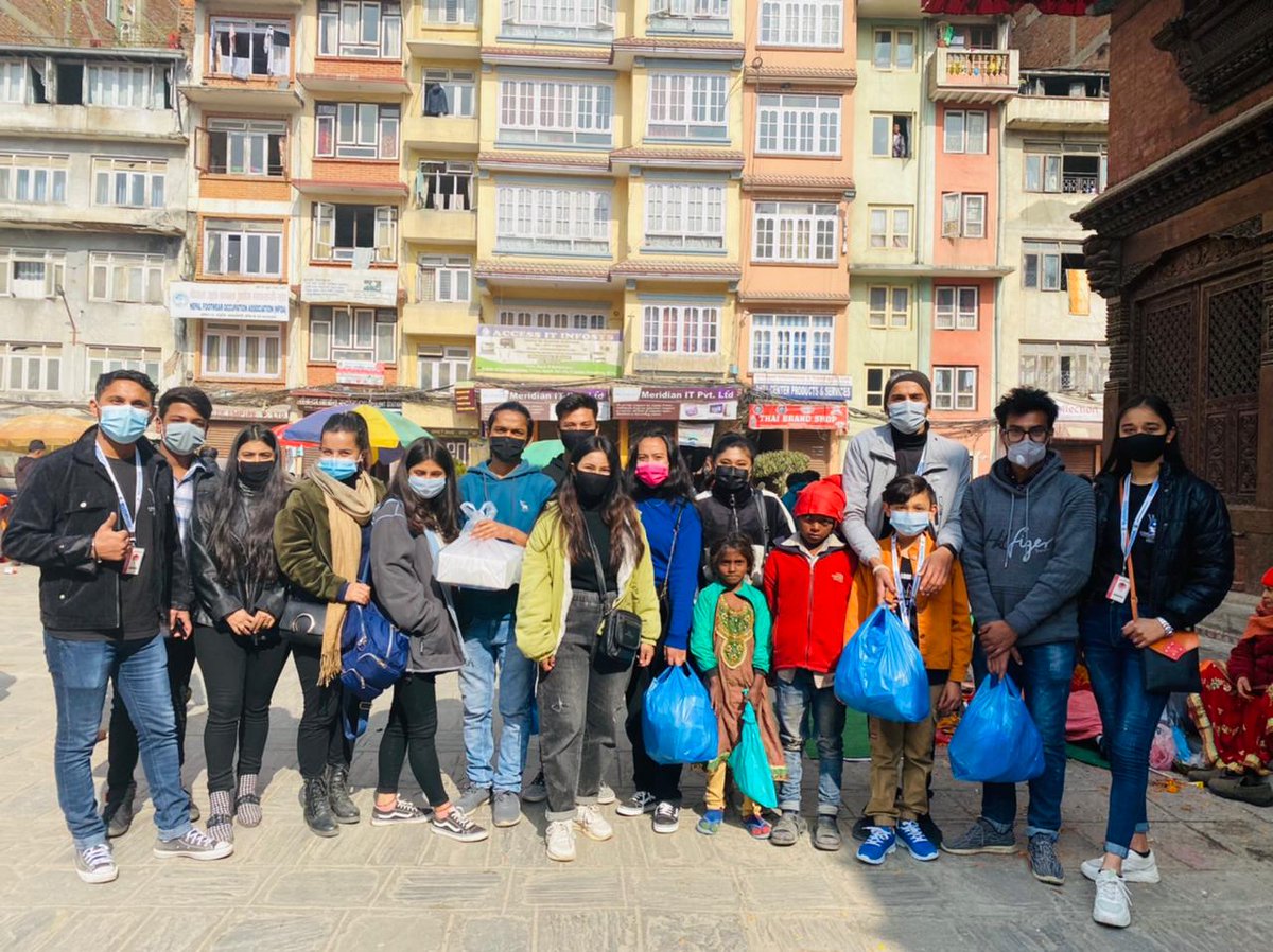 teamsrknepal's tweet photo. We celebrated #8YearsOfTeamSRK in Kathmandu earlier today by distributing food packages to street beggars outside temple!

Congratulations @teamsrkfc and love to @iamsrk 😍

#ShahRukhKhan #TeamShahRukhKhan https://t.co/CDajgmaHdK
