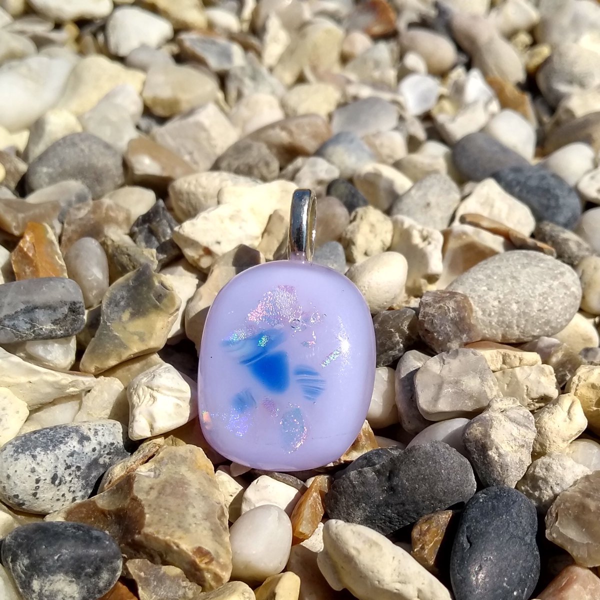 icedrainbow's tweet photo. Shades of purple
#iamallcolour #handmade #jewellery https://t.co/K5Ici1Yyz5