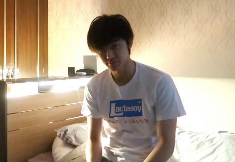 เสื้อแลคตาซอย การเมือง เกาะช้าง รักน้ำคนเดียว