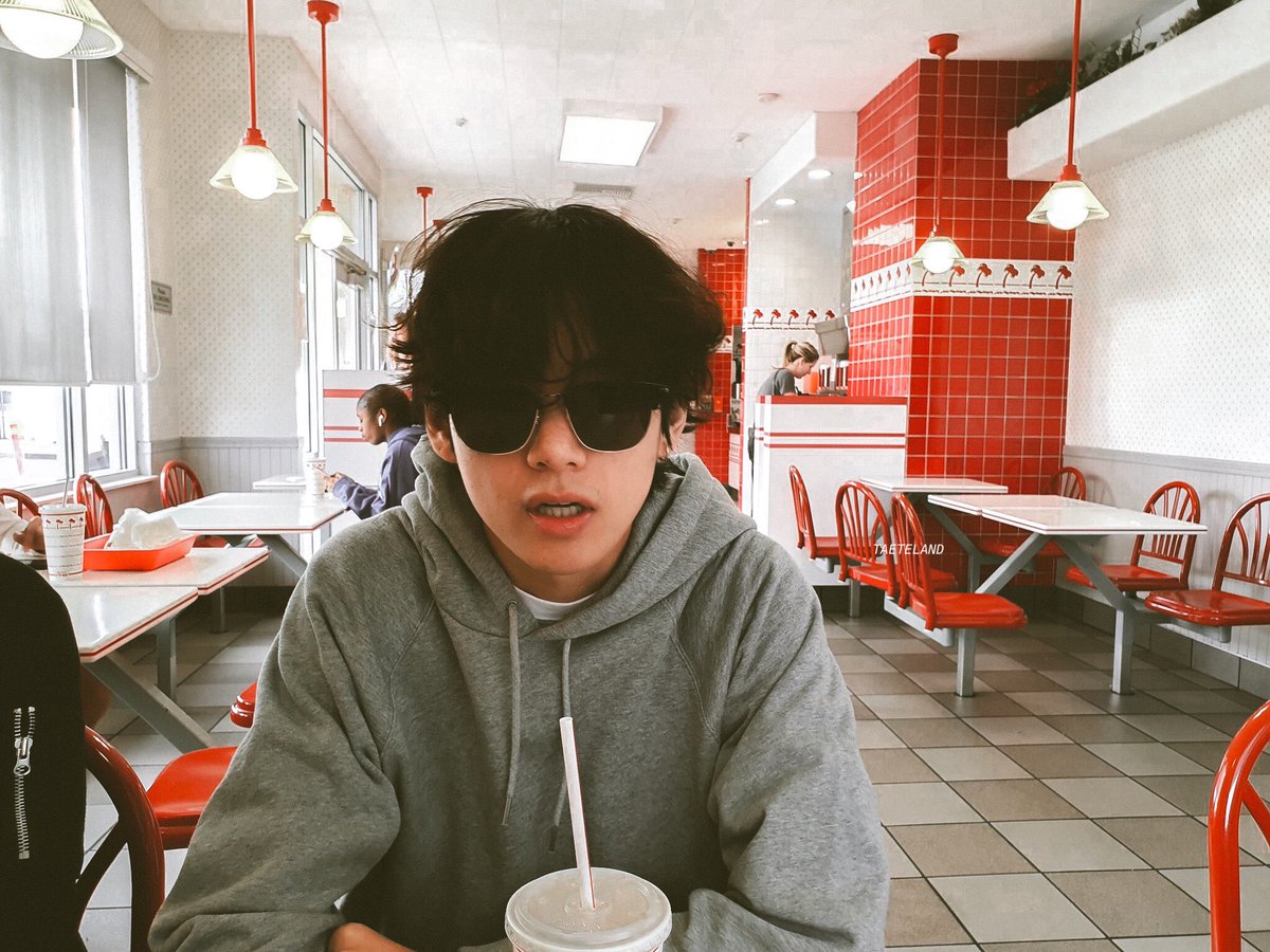 taeteland's tweet photo. warm dates with kim taehyung https://t.co/1IbGbmcTPo