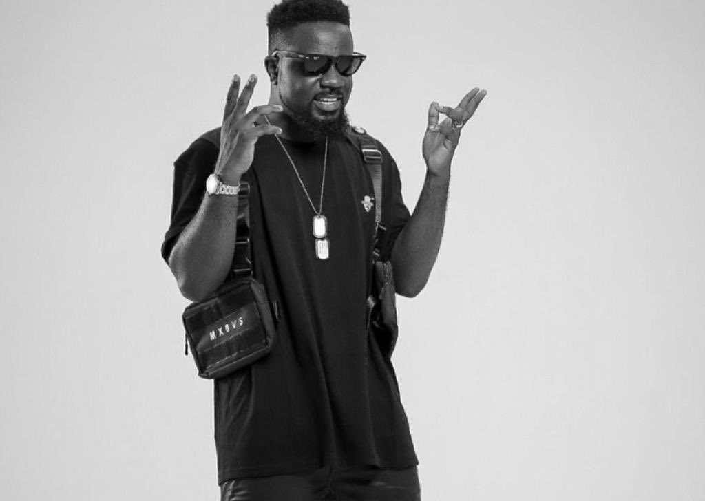 DjKcrakk's tweet photo. NO COILING MIXTAPE VOL 3 OUT NOW!
Featuring @sarkodie 🔥🔥 #nocoiling
https://t.co/FIEA7uQPGR…
https://t.co/G30d5NeIST…
https://t.co/5QO3DNFp4D… https://t.co/NPREzSv2G1