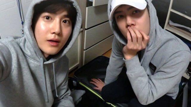 junmyeon and sehun being two pretty best friends— a thread