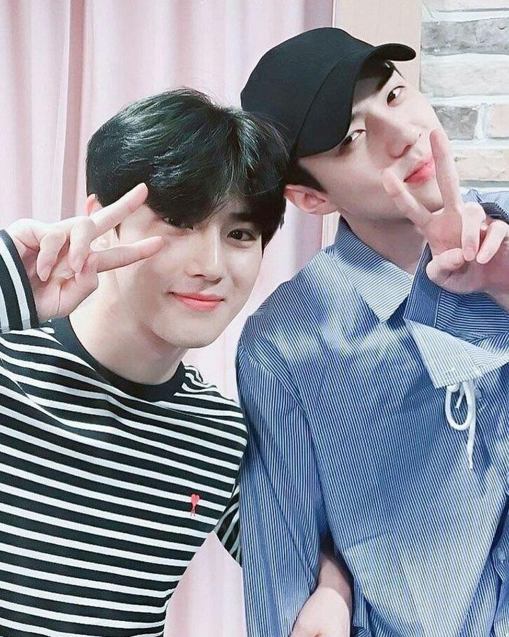 junmyeon and sehun being two pretty best friends— a thread