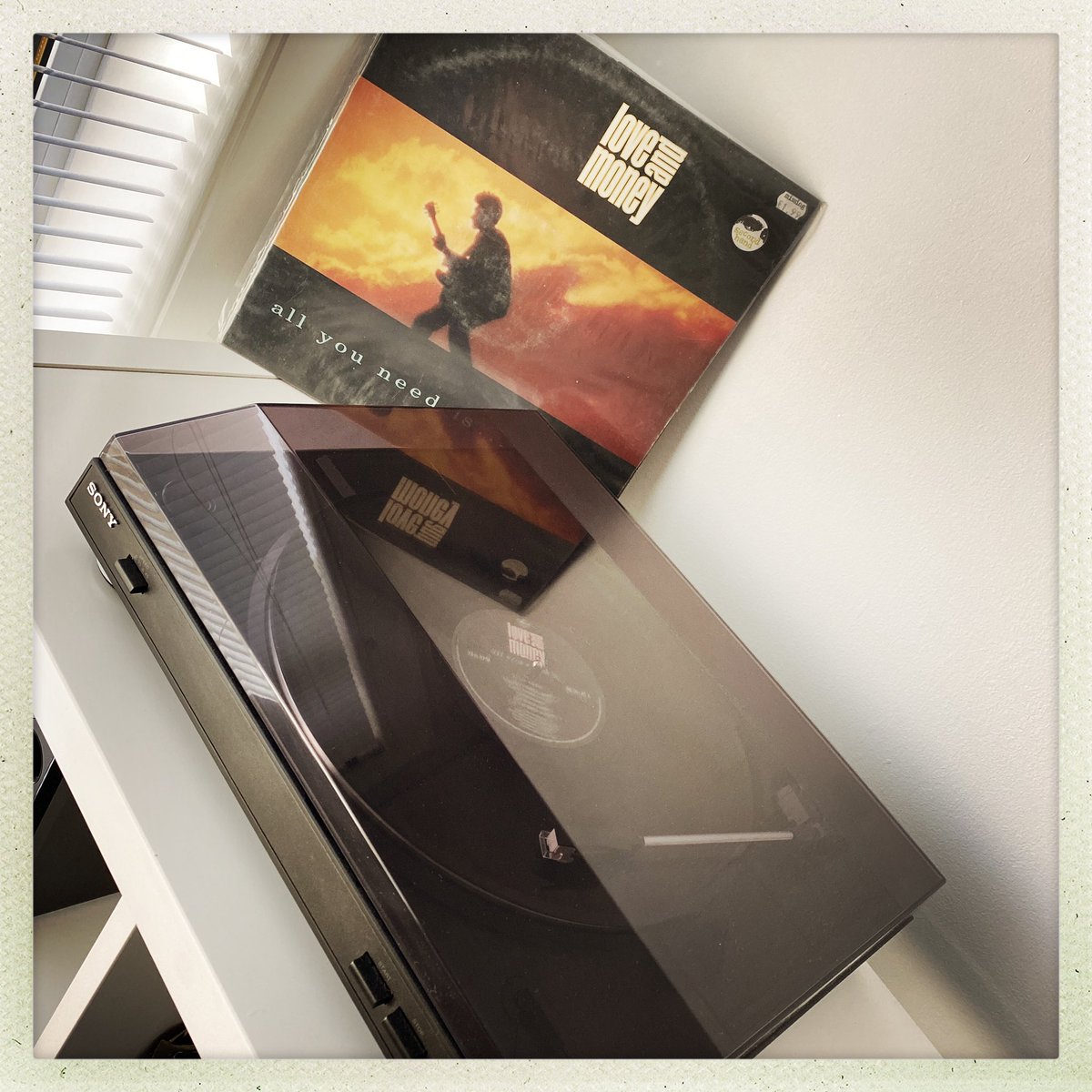 It’s a love and money kind of Saturday <a href="/jamthrawn/">James Grant</a>