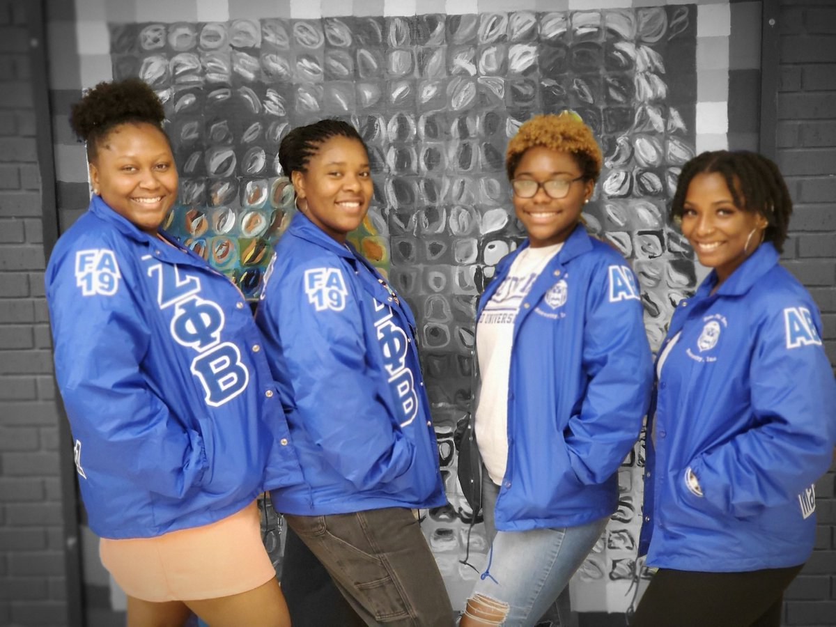NPHC_DU's tweet photo. 💙🤍HAPPY FOUNDERS’ DAY to the FINER WOMEN of Zeta Phi Beta Sorority, Incorporated.! Congratulations on 101 years of service and sisterhood while rocking that royal blue and white!!! Special recognition to the ROYAL Alpha Beta Chapter🕊 @zphib_ab https://t.co/OvOeDP22KB