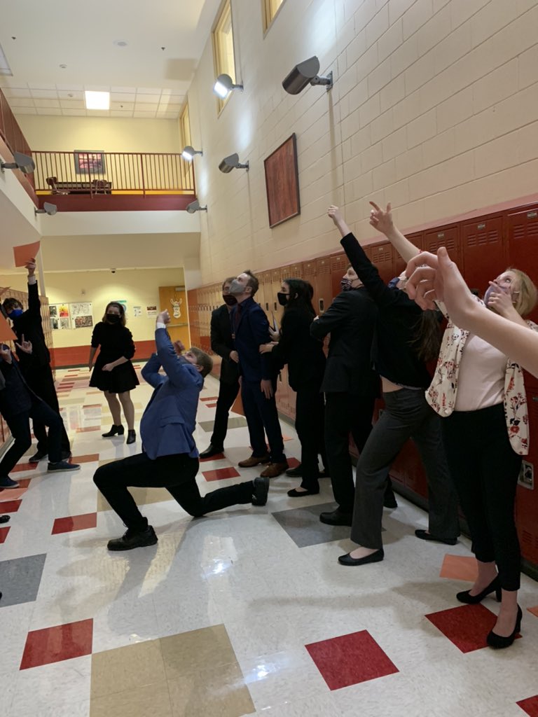 Kmason2013's tweet photo. It’s gonna be a GREAT day in the speech world!!  @SwedesAD @GHSSpeechCoach @GBurgSwedes https://t.co/cYdMp2cOAi