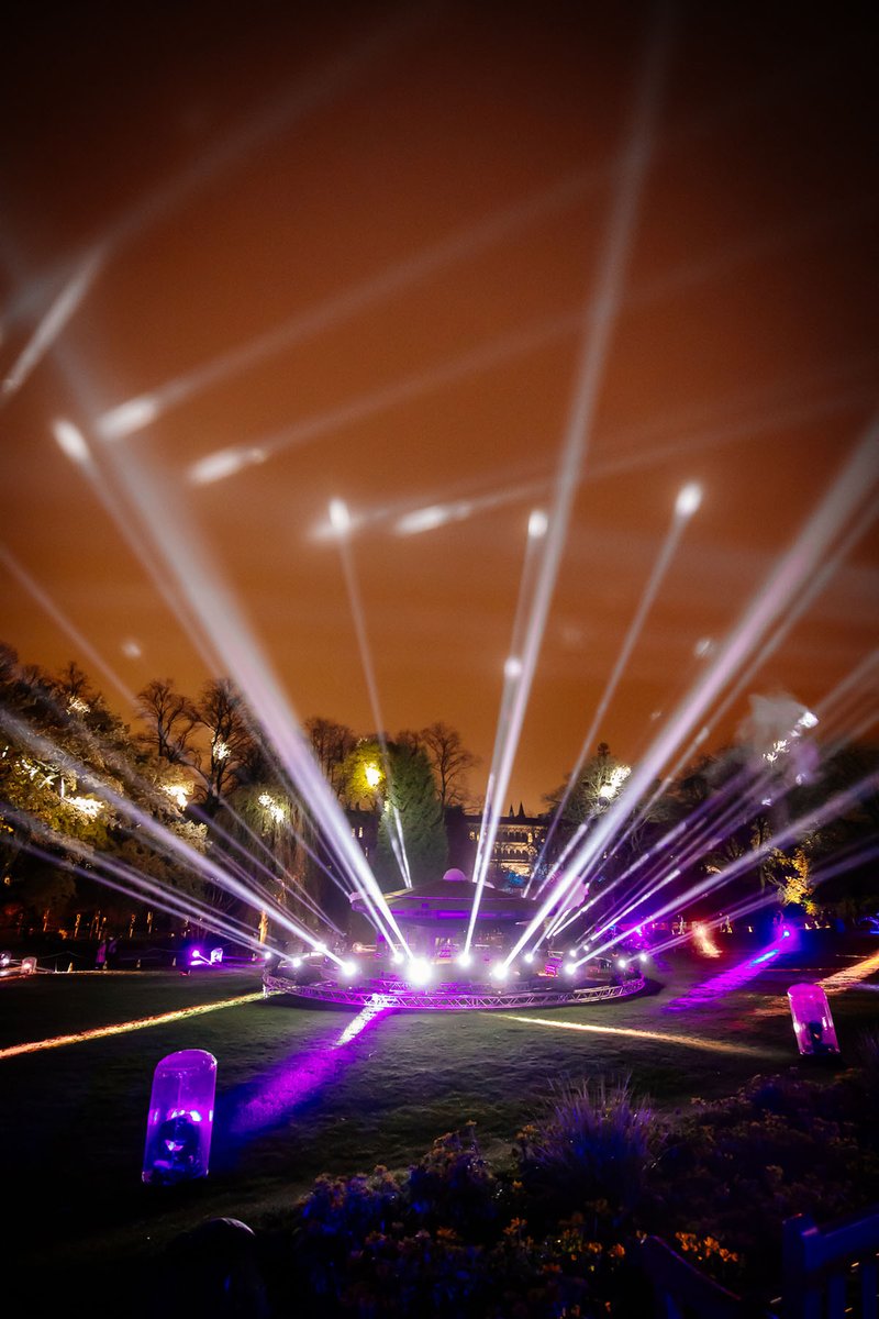 RobeAroundTheUK's tweet photo. GlasGLOW3 a truly magical event featuring highly imaginative lighting works & installations produced by itison. LD @GrantAndDesign chose 60
@Robelighting #iPointe luminaires for the outdoor #lightingdesign supplied by Hawthorn.
https://t.co/Q7z62P2dIH https://t.co/G8AlKa0T6S