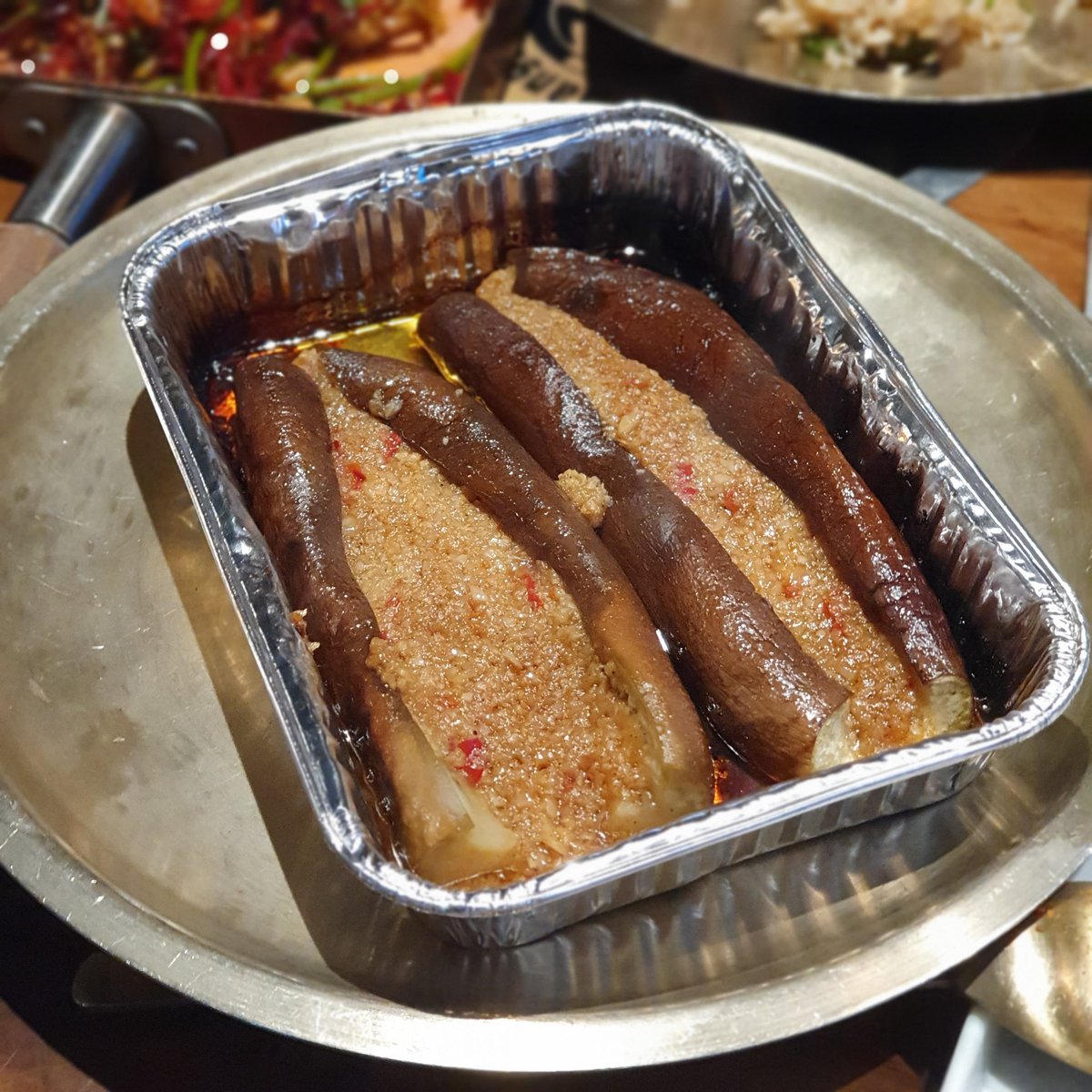 muk_archives's tweet photo. 대림 강뚝. 중국에서 들어온 체인이라고 하던가 그랬는데 이 집 진짜 맛있다. 꼬치구이 전문점인데 어째서인지 사진은 요리만 있지만.. 모든 메뉴가 다 맛있었고 특히 볶음밥(들), 가지구이, 삼겹살팽이말이꼬치, 양살코기꼬치 존맛이었음... 진짜진짜 맛있었다... 약간 간이 쎄서 술을 부르는 집👍 https://t.co/rZIK1NOPKI