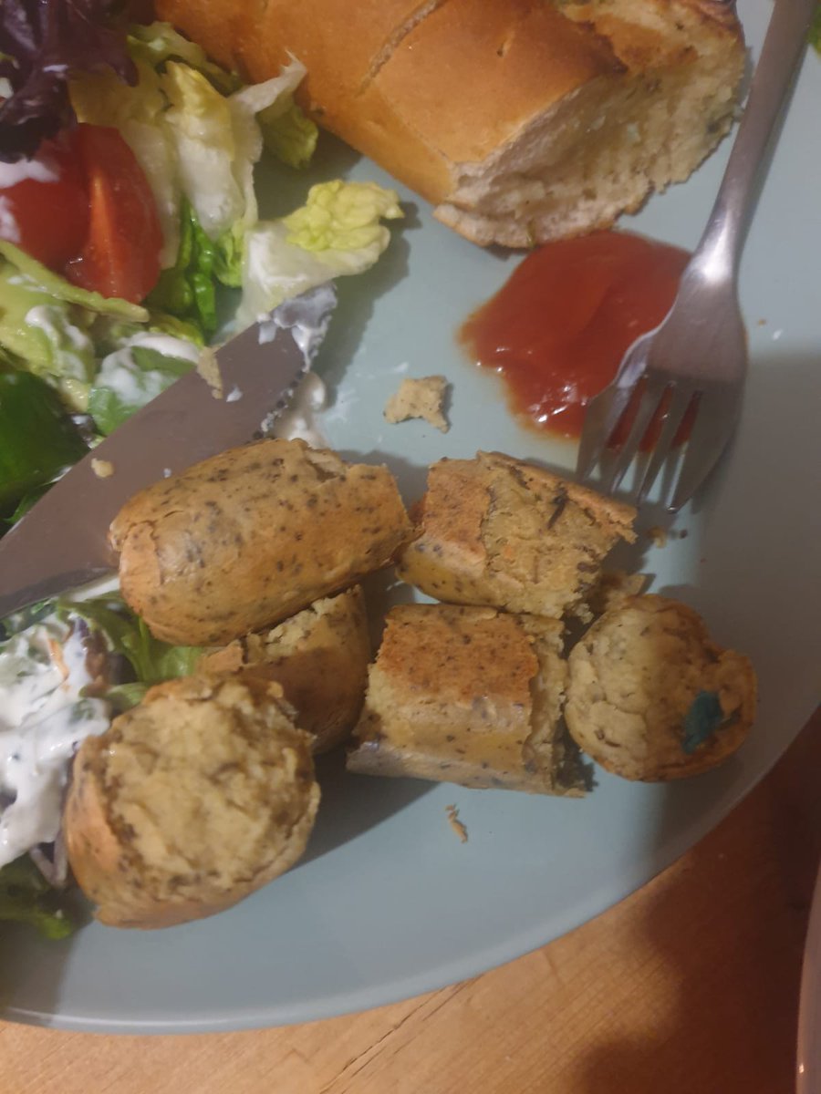 larak9's tweet photo. @TofooCo started to eat the sage and onion sausages last night,  this is what we found. Please message me about this or who can I speak with directly ? https://t.co/5zw2XWTpvC