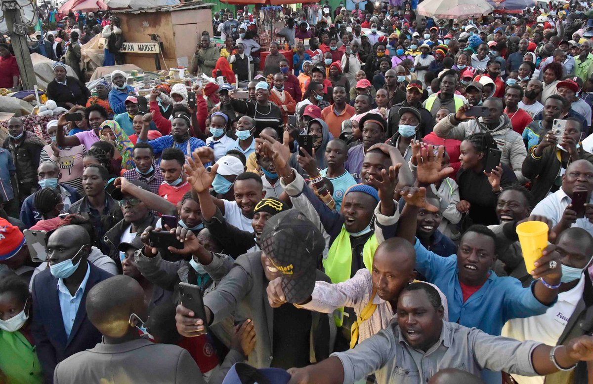 WilliamsRuto's tweet photo. Addressed wananchi in Kiserian and Matasia towns in the company of more than 40 MPs, Kajiado County. https://t.co/wohSw2vp93