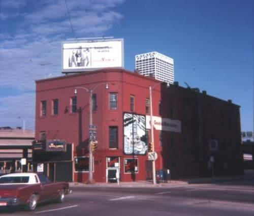 The River Queen was located in the Cross Keys Hotel (400 N. Water St.) a historic landmark that was never respected as such. The Cross Keys (built 1843) housed many founding fathers when they first arrived. It was one of the oldest, if not THE oldest, structures in the city. (7/)