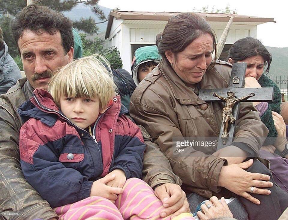 During the war, around 600.000 Kosovo Albanians were forced to flee. Photo: Catholic Albanian refugees, who were forced by the Serbian Army to flee in Albania.