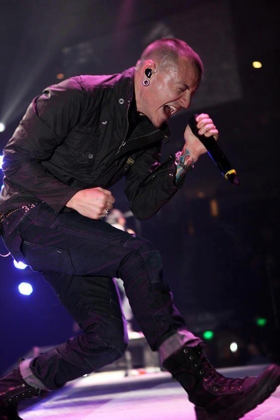 faint2018_e's tweet image. #ChesterBennington
#MakeChesterProud 
#AlwaysMissing
#ILoveYouChesterForever
#INeedYou❤️