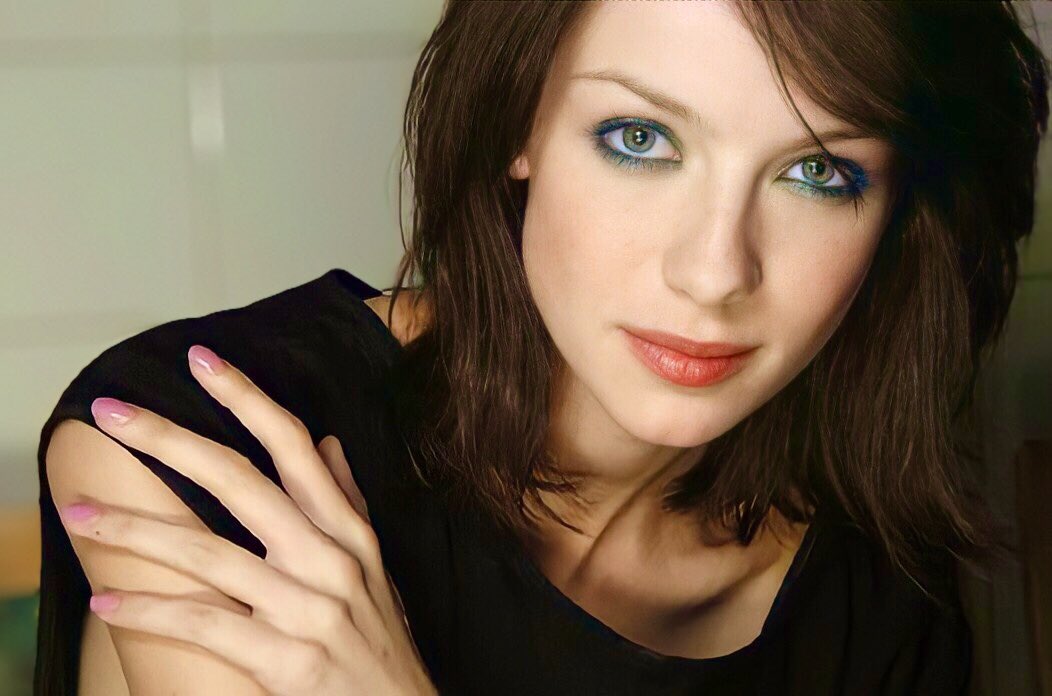 CaitBalfeStan's tweet photo. #CaitrionaBalfe https://t.co/3m8LBjRkMB
