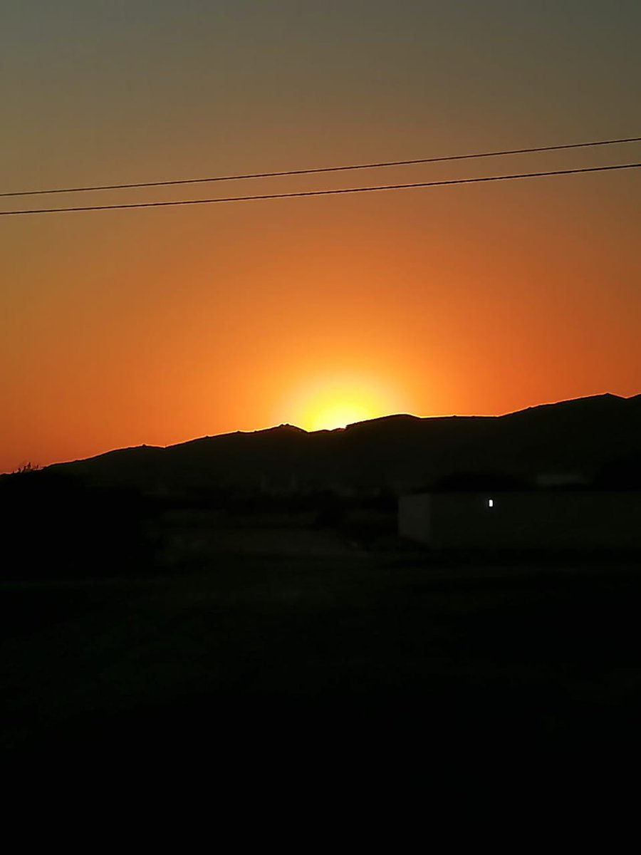 WeatherOman1357's tweet photo. غروب الشمس وادي الحجر ولايه إزكي محافظة الداخلية سلطنة عُمان
 أبوسليمان العمري 16 / 1/ 2021

🌈مجموعة عشاق المطر⛅⛈️🌈 https://t.co/QIkqdIrXMT