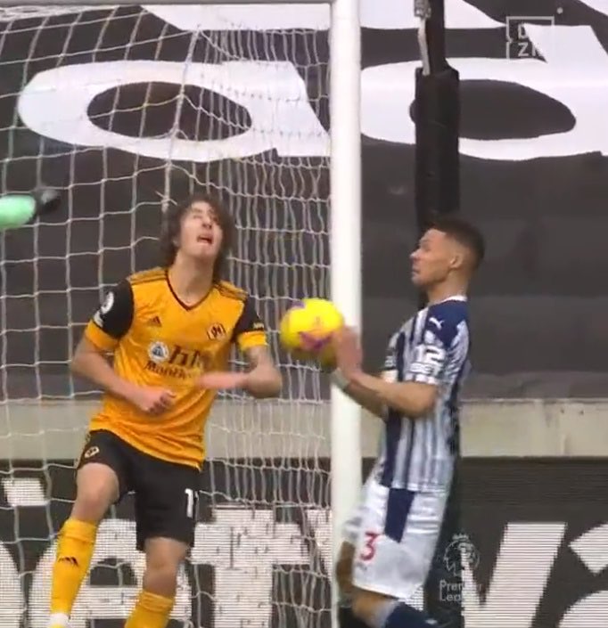 jakeoconnell3's tweet photo. We played shit, but one of these was a pen and one wasn’t! Clearly VAR forgot there was an early kick off today! #wwfc https://t.co/GqDNp6ml9z