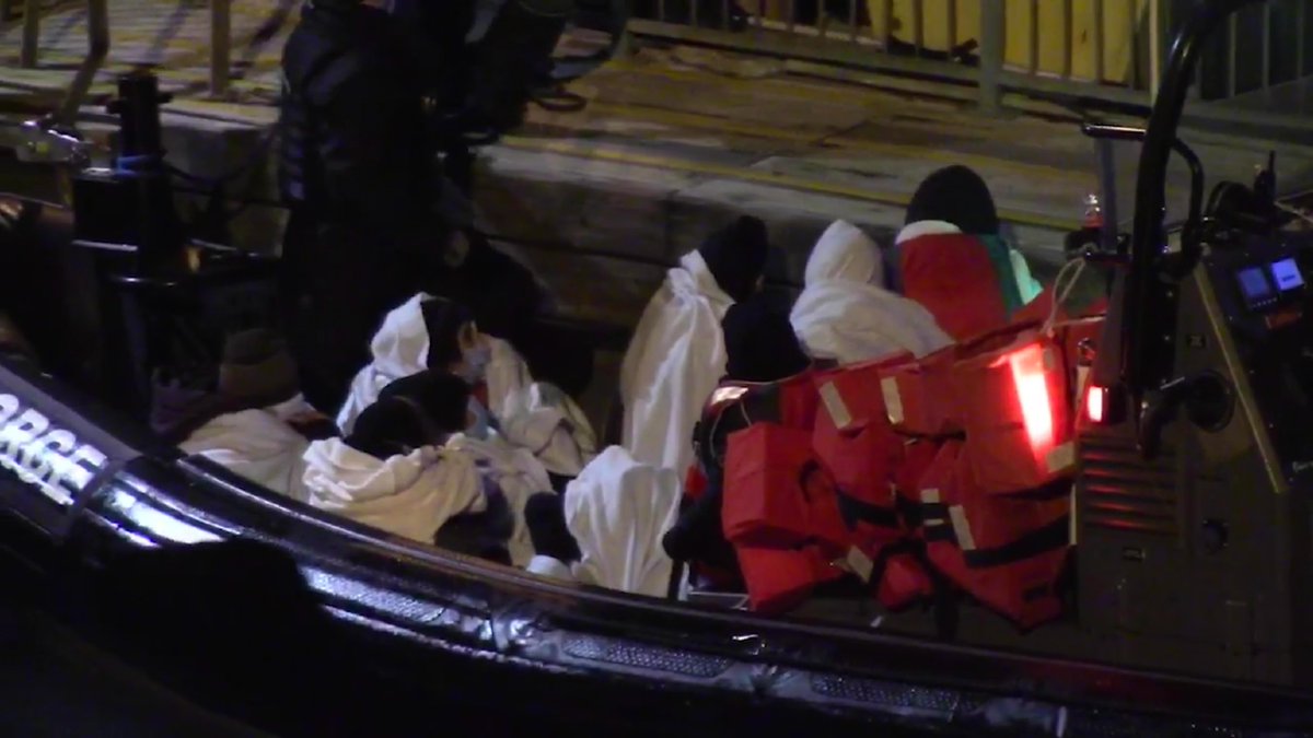 The travel corridors are closed today, but one remains very much open.
30 more illegal migrants into Dover again this morning. https://t.co/b2eCmW15EJ