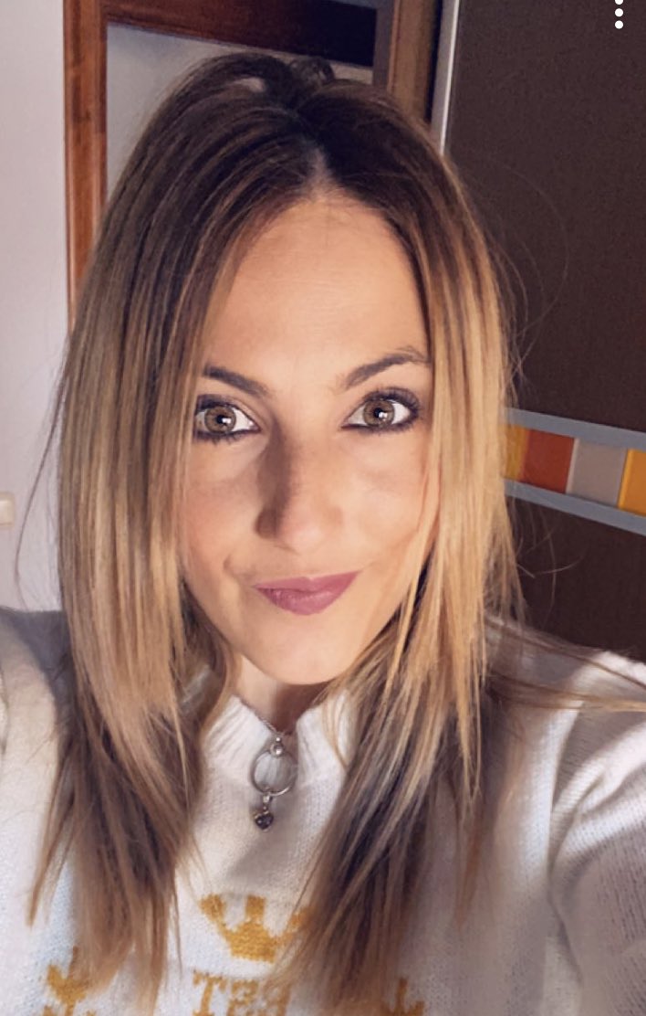 Ya vacunada , a esperar efectos secundarios 🧟