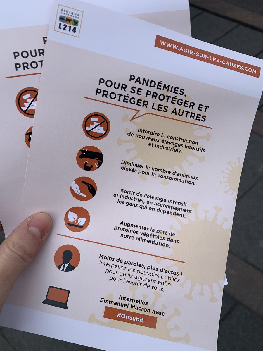 mleickjonard's tweet photo. Action @L214 @MvtCauseAnimale aujourd’hui à #Toulouse pour interpeler sur l’urgence d’#AgirSurLesCauses des pandémies et notamment l’élevage intensif❗️

@EmmanuelMacron #OnSubit, agissez ! https://t.co/0xAGxisnsy