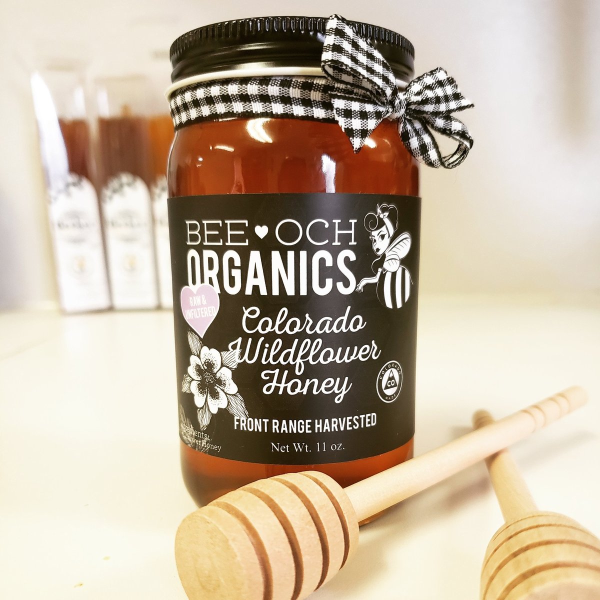 thedallygrind's tweet photo. Use it to naturally flavor &amp; sweeten a drink or to smooth an irritated throat this Colorado Honey is just what you need! At https://t.co/cKu5g39yjr you can get 11 ounces of pure honey
#honey #natural #throatsoother #dallygrind #tea #coffee #coldbrew #wildflower #beeoch #bees https://t.co/kEWIWOyNwz