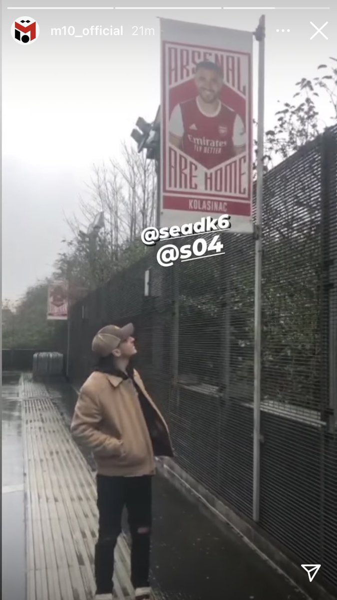 afcstuff's tweet image. Mesut Özil on his Instagram story minutes ago, outside the Emirates Stadium. [IG story: m10_official] #afc