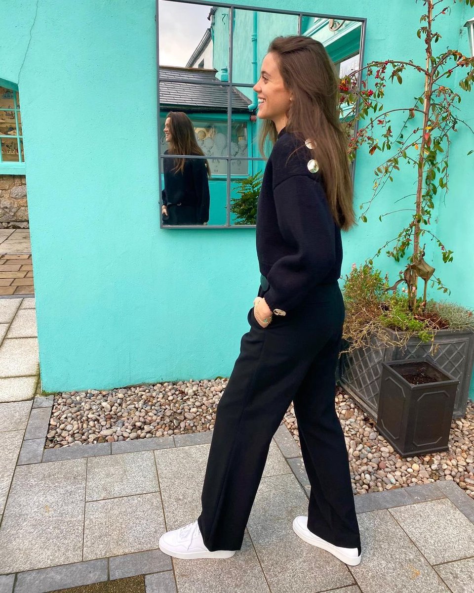 SeagreenDublin's tweet photo. Sophie’s go-to sale outfit 😍

See more on our website:

https://t.co/6BkxpNzCEB

#fashion #sale #ootd https://t.co/JwhoeKqiP4