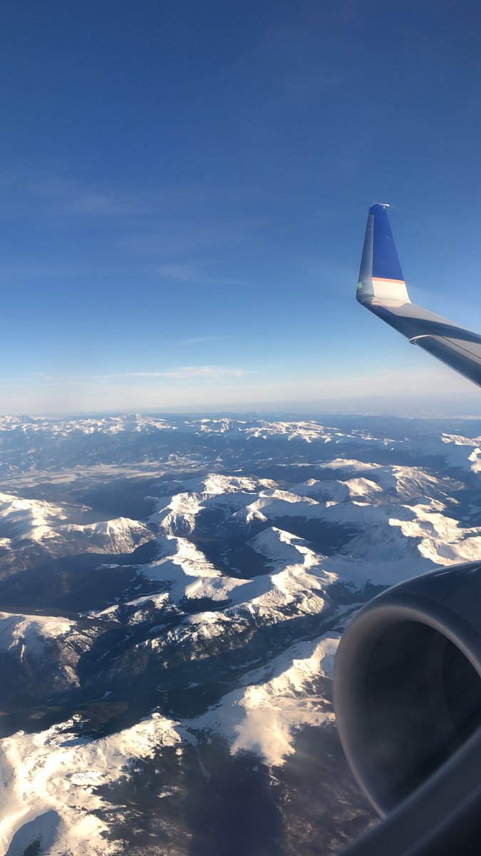 January 16, 2010 I was already scheduled to fly from Oregon to Little Rock the next day. Instead I caught a 6 a.m. flight.Six hours later, I walked into  @archildrens – seven minutes ahead of the team bringing the heart.  #GoChristophergo  #thebeatgoeson  #DonateLife4/