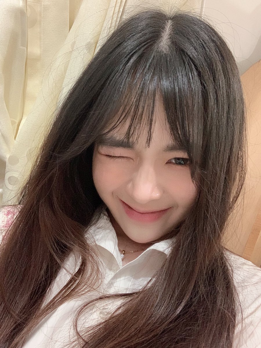 oddadrlan's tweet image. Cari duit yang banyak biar bisa beli rumah buat istri.