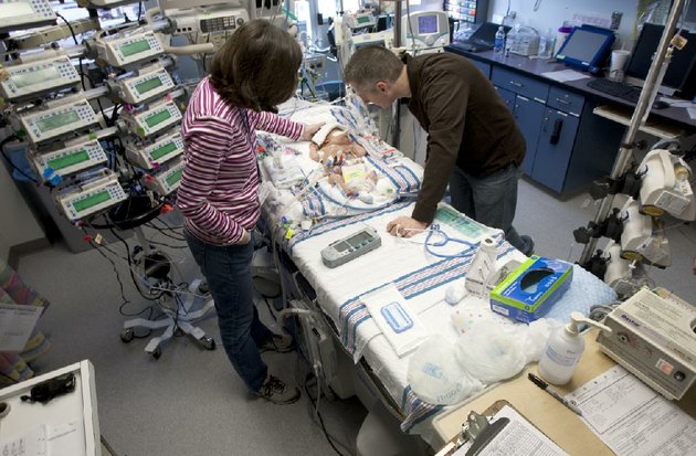 January 16, 2010 A pastor friend led us, praying: “We just say thank you, thank you. You are a good God.”Then we got to see our boy. He was very sick—but that new heart was beat, beat, beating.It was the scariest, best day. #GoChristophergo  #thebeatgoeson  #donatelife8/