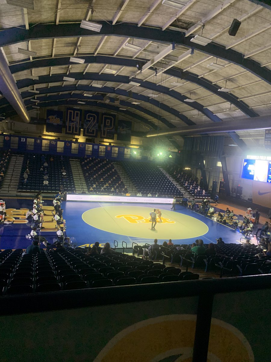 C_Miller7_'s tweet photo. We are LIVE as No. 12 @Pitt_WRES duals with @DukeWRES at #TheFitz Action currently underway at 125. @PghSportsNow https://t.co/0zWj8qSpJw