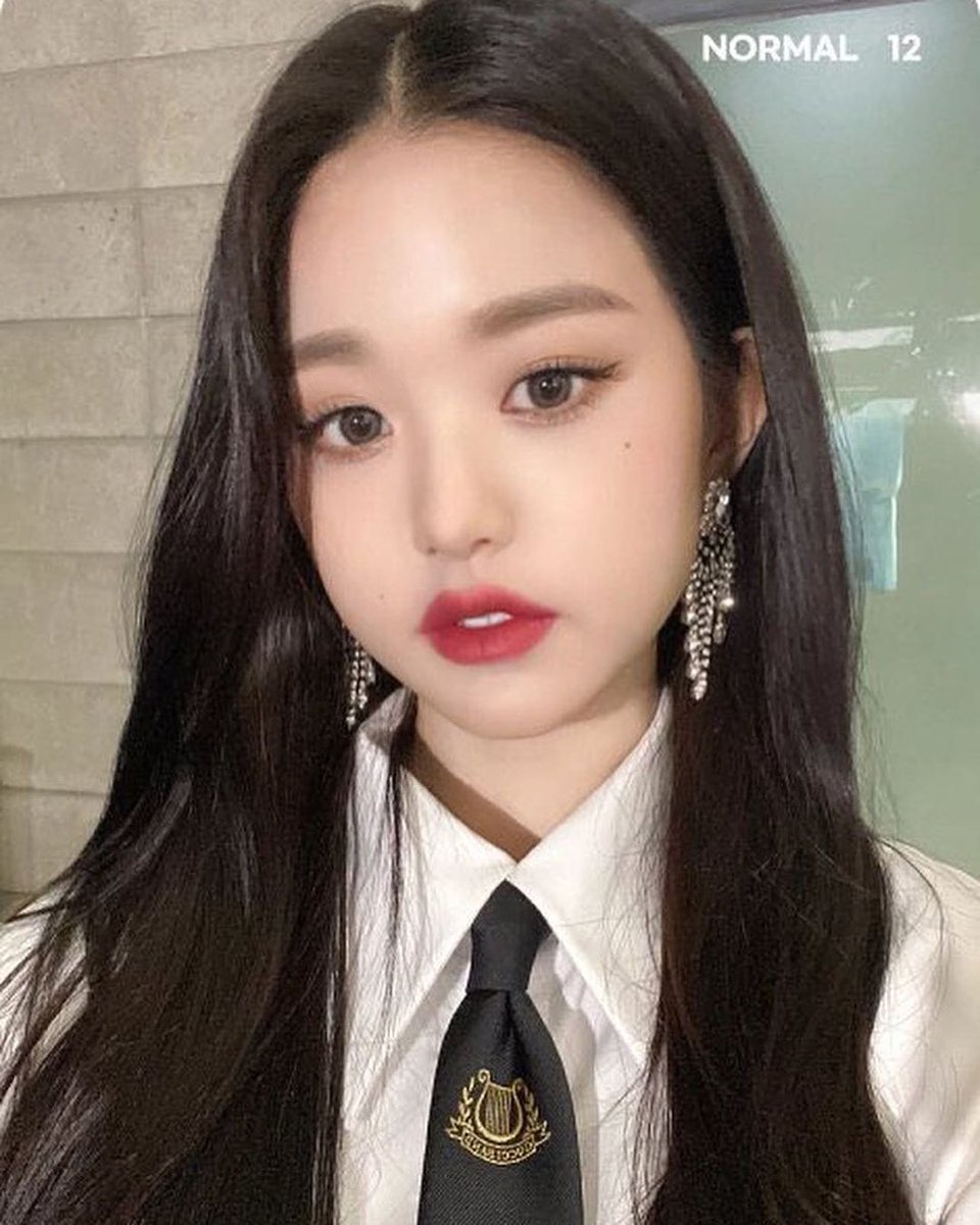 wonyoung pics tweet media
