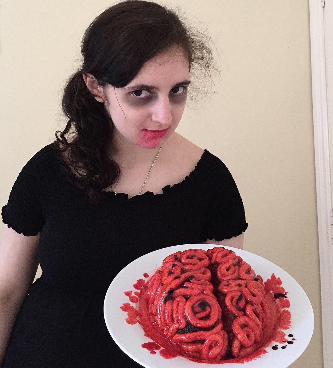 Alisone_Davies's tweet photo. https://t.co/5aoGa2oxwS
Brains... Brains... Brains... 🧠🧟♀️🎂
#brains #cake #cakesdesign #byme #wordpress #website #zombie #izombie #zombiefood #yummy #bakery #baker #gateau #design #food #Webdesign #WebsiteInfo #cook #lockdown #drogheda #halloween #IMissHalloween #HorrorArt https://t.co/jWo0ksyPGR