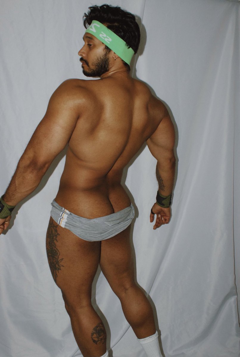 djbchip's tweet image. Model Jonny Chandra in this super stylish cool and gorgeous portrait editorial photoshoot take a look at his amazing and very cool page @JonnyChandra6 #malephotography #portraitphotography #menseditorial #malemodel #JonnyChandra #malebeauty #mensstyle #mensfashion