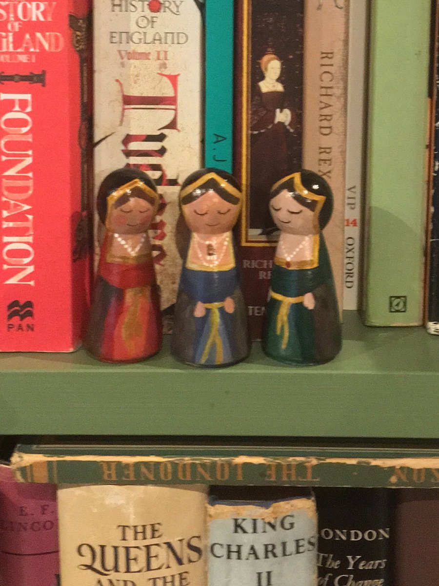 Made a start on my non-Dewey classification system, thanks to Austen, Bronte and Anne Boleyn dolls ftom  @PegsNeedles 
