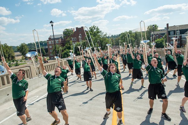 @ohiou means FAMILY!
We want to stay in touch with students, employees, parents, and community members throughout the #pandemic.
Are you willing to interact with #Covid Ops communicators?
β‘οΈ https://t.co/W3l7tX2QDm
Keep OUr family close!
@OhioParents
@OUFacultySenate https://t.co/kjqW4SYu9m