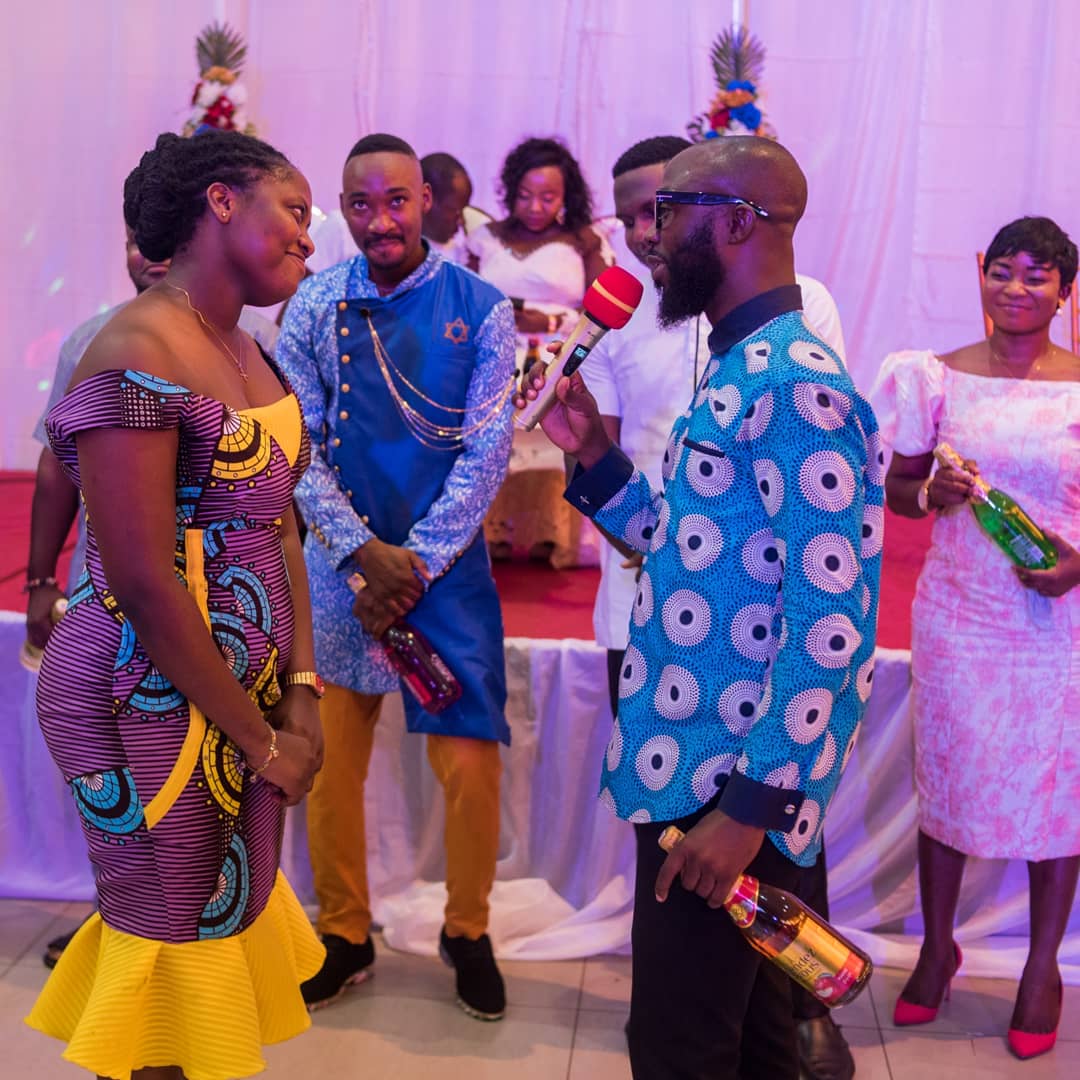 Rojayjay's tweet photo. Saturdays are mostly for weddings in Ghana. Book me for your #parties, #weddingreceptions and #coporateevents.
#GuyGuyMC😎🎤 #MC mu #GOAT #Yeye https://t.co/n1c69derLc